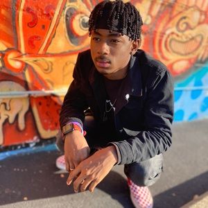 Meet your Posher, Jeremiah